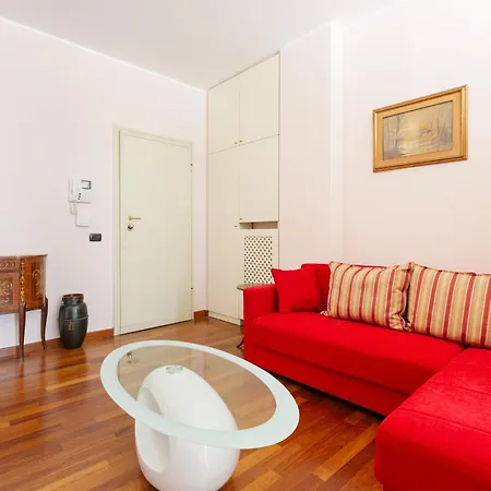Porta Romana Cozy With Balcony *