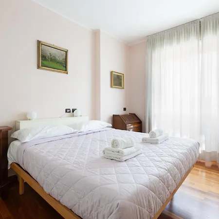 Porta Romana Cozy With Balcony Appartement